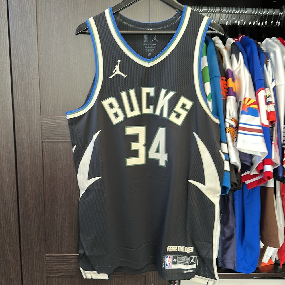 Giannis Antetokounmpo Milwaukee Bucks Jordan Brand Authentic Jersey - Black